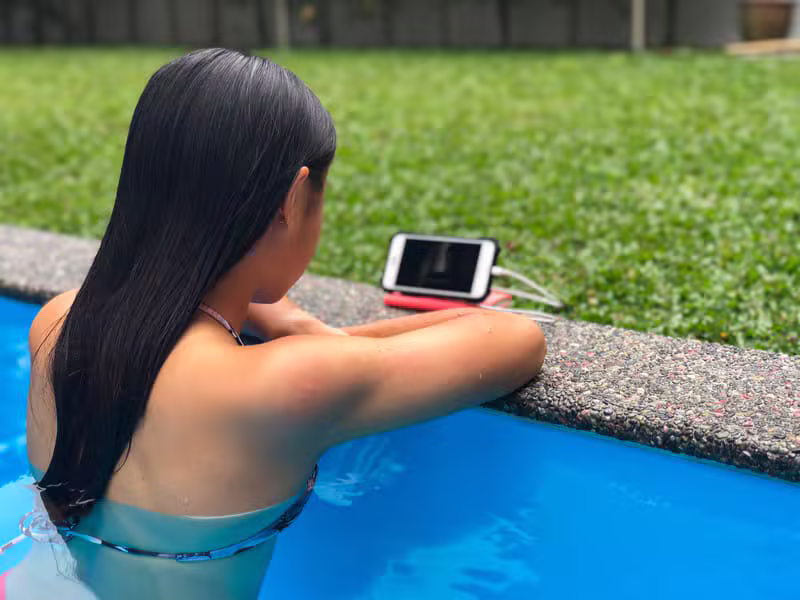 Ugreen Waterproof Phone Pouch
