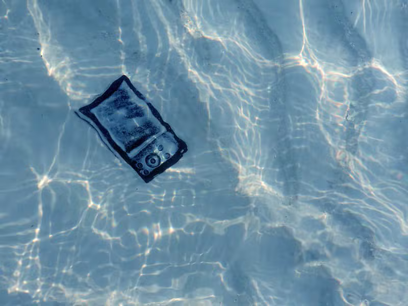 Ugreen Waterproof Phone Pouch