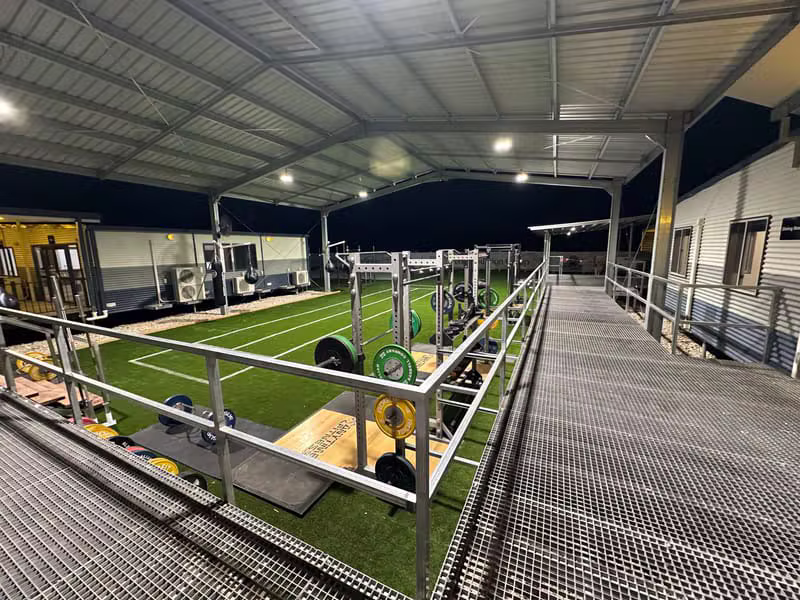 Outdoor / Indoor Gym