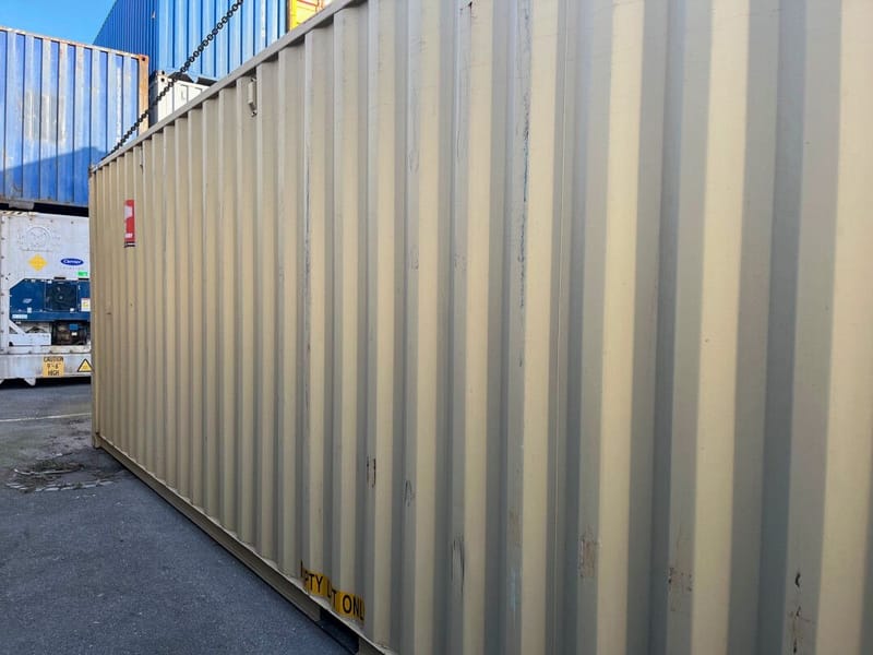 Contenedor 40' High Cube – RAL 1015 detalle 8