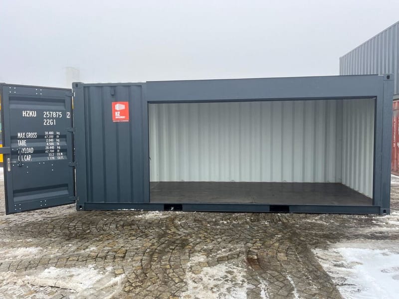 Contenedor 20' acondicionado con persiana enrollable y puerta de acceso detalle 14