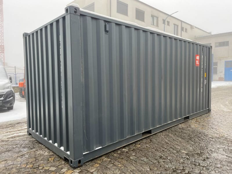 Contenedor 20' acondicionado con persiana enrollable y puerta de acceso detalle 3