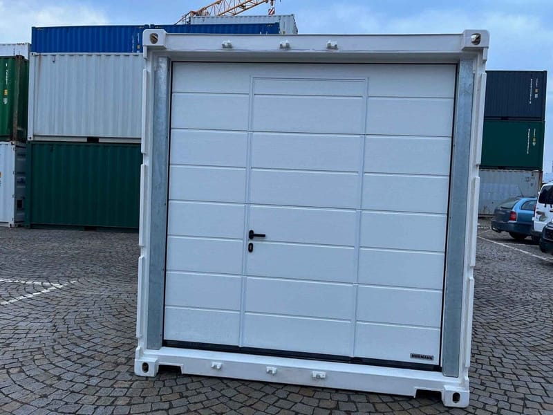 Contenedor marítimo 20' con puerta Hörmann y ventana – RAL 9010 detalle 5