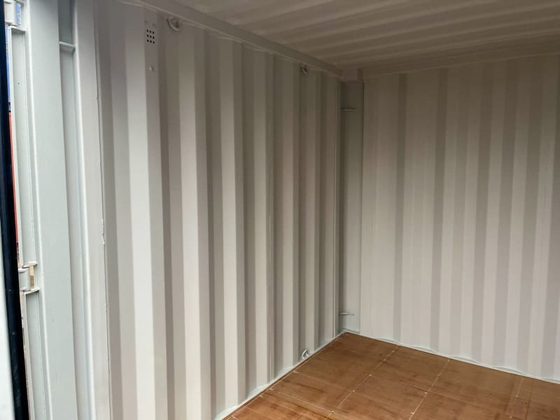 Contenedor marítimo de 8 pies IICL 6 – RAL 7035 detalle 9