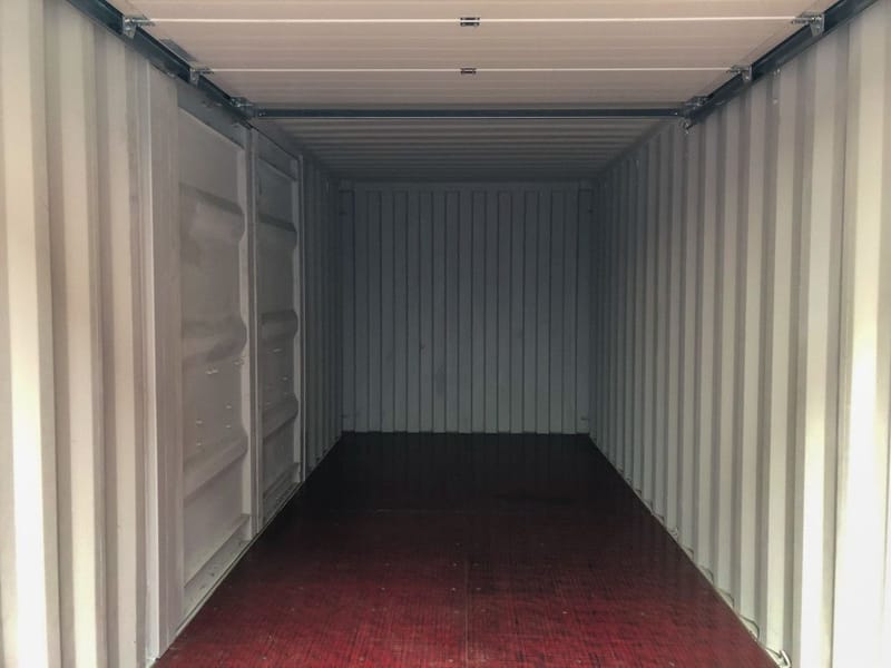 Contenedor marítimo 20' con puerta Hörmann y apertura lateral detalle 7