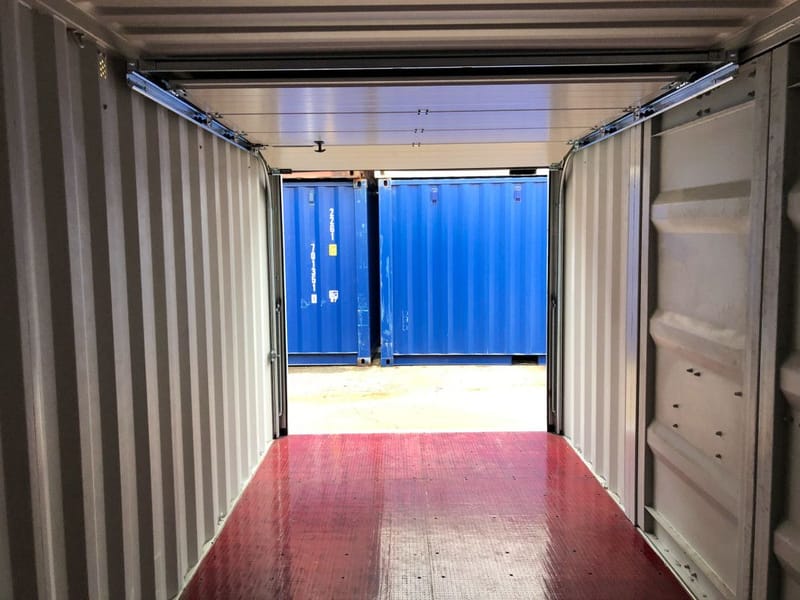 Contenedor marítimo 20' con puerta Hörmann y apertura lateral detalle 12