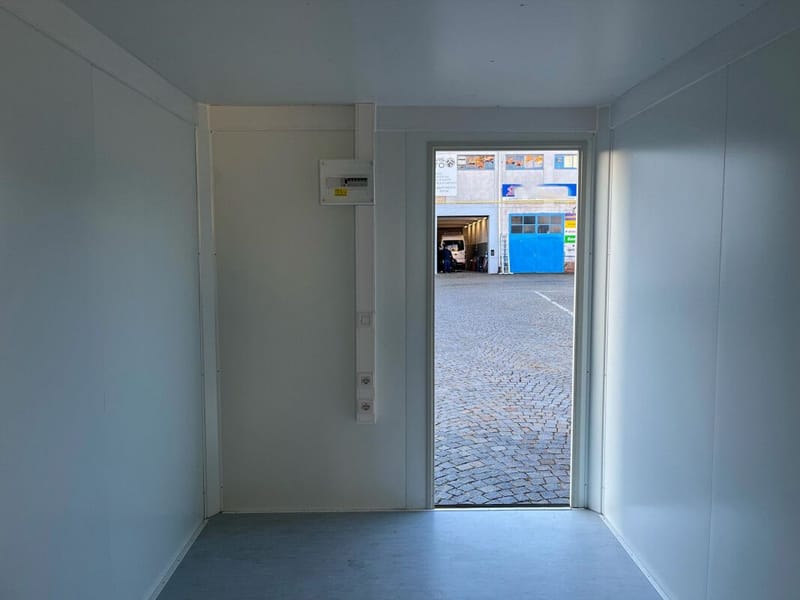 Espacios de almacenamiento y módulos para obra detalle 8