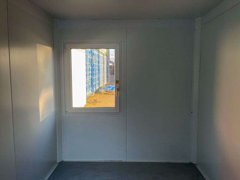 Espacios de almacenamiento y módulos para obra detalle 9