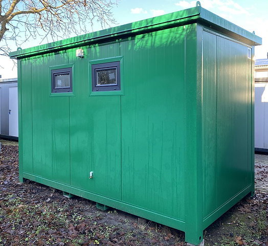 Módulo sanitario doble con duchas y WC – 4 × 2 m detalle 1