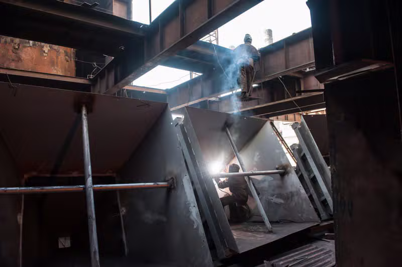 Structural steel engineering and industrial construction