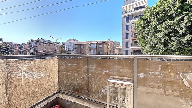 למכירה: 4 חדרים ברחוב טרומפלדור פתח תקווה