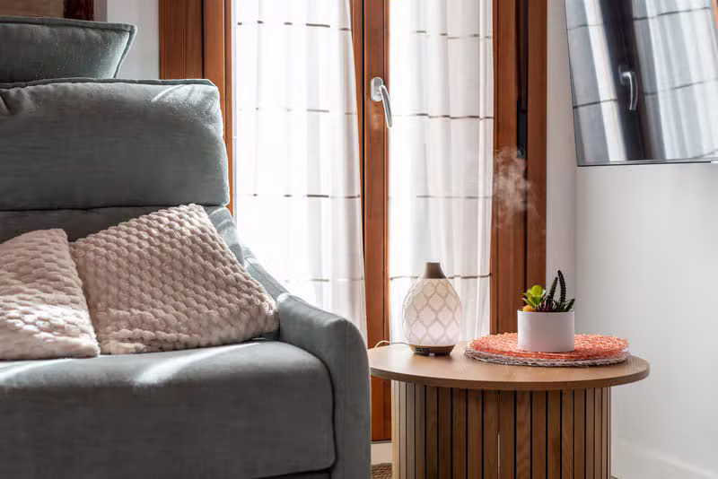 Studio di psicologia accogliente con poltrone comode