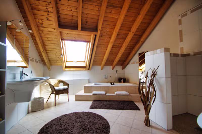 Großzügiges Badezimmer