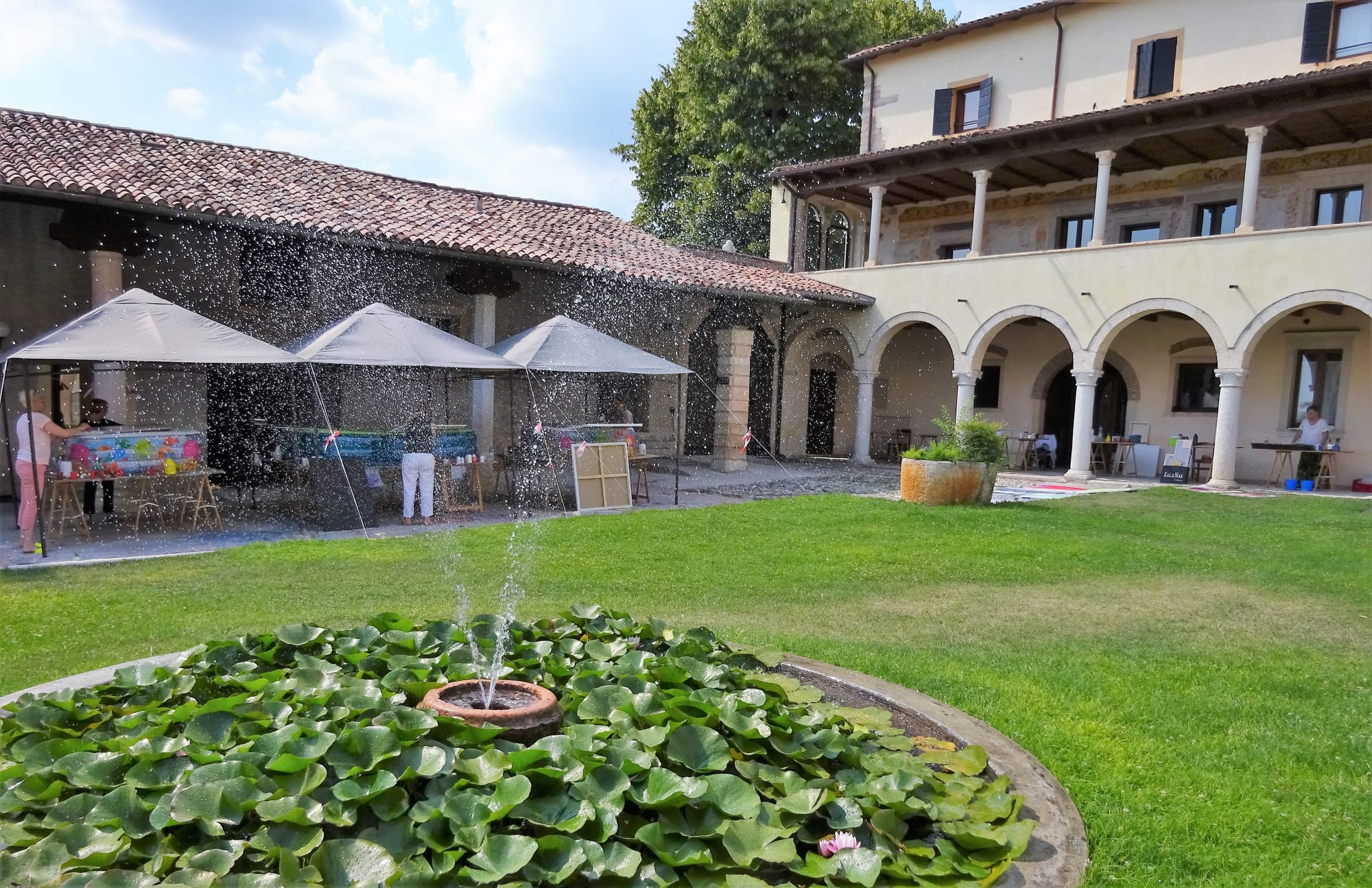 Malkurs mit Schütttechnik, Seminar im Kloster Sezano in Verona von Dienstag, 10. bis Samstag, 14. Juni 2025.