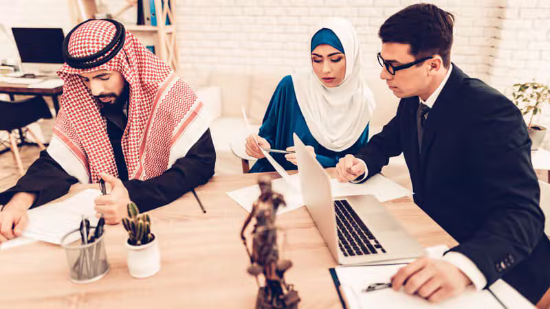 أهمية الاستشارة القانونية الوقائية قبل توقيع العقود