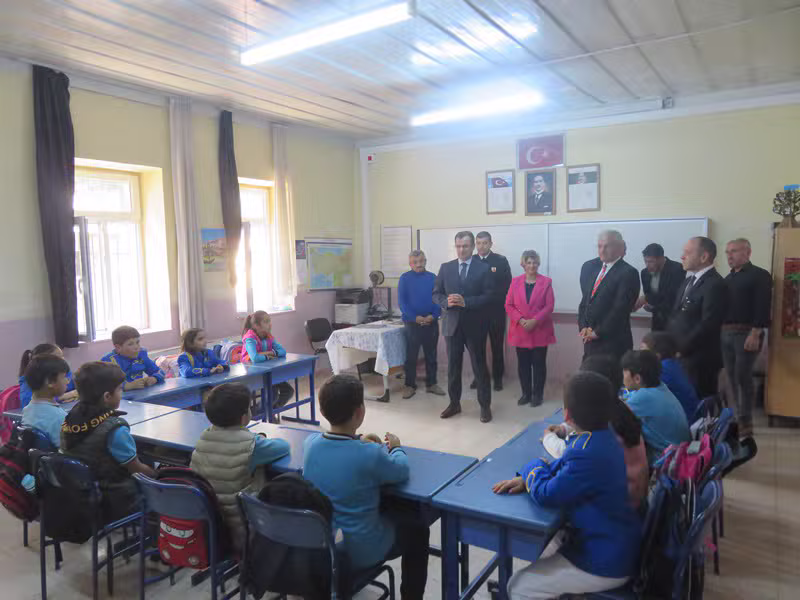 Kaymakamımızdan İlkokulumuza Ziyaret