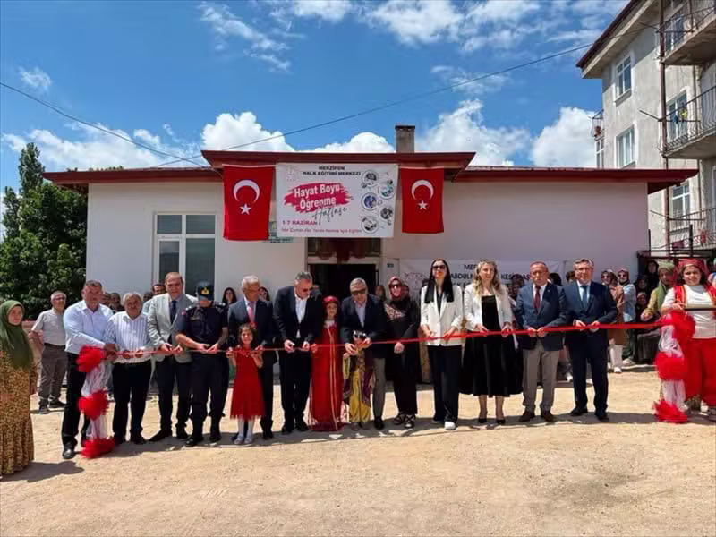 Muşruf Köy Yaşam Merkezi'nde Yıl Sonu Sergisi