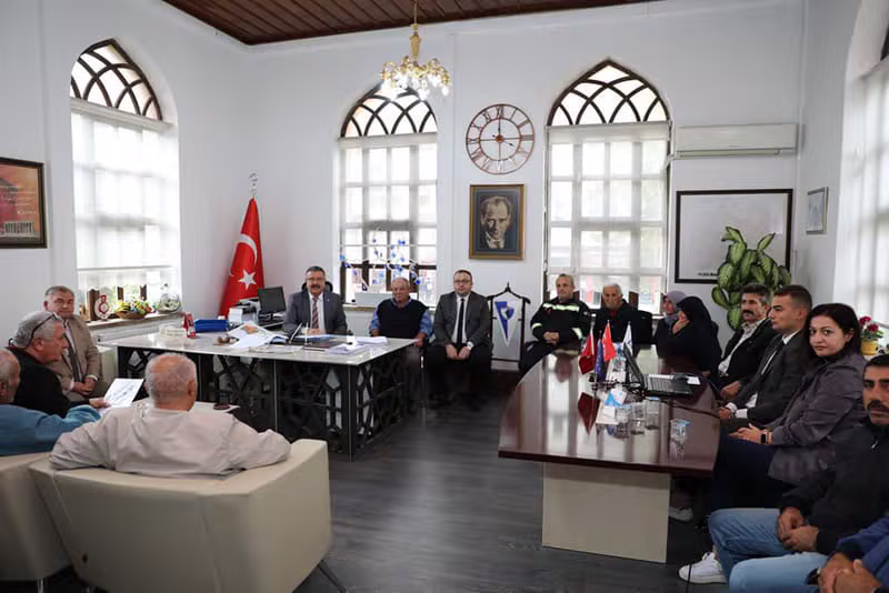 Başkanımız Muşruf Köyü'nde İkamet Eden Hemşehrilerimizle Bir Araya Geldi