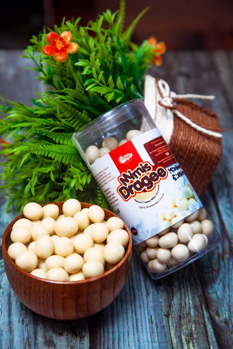 Mimis Dragee white chocolate peanuts