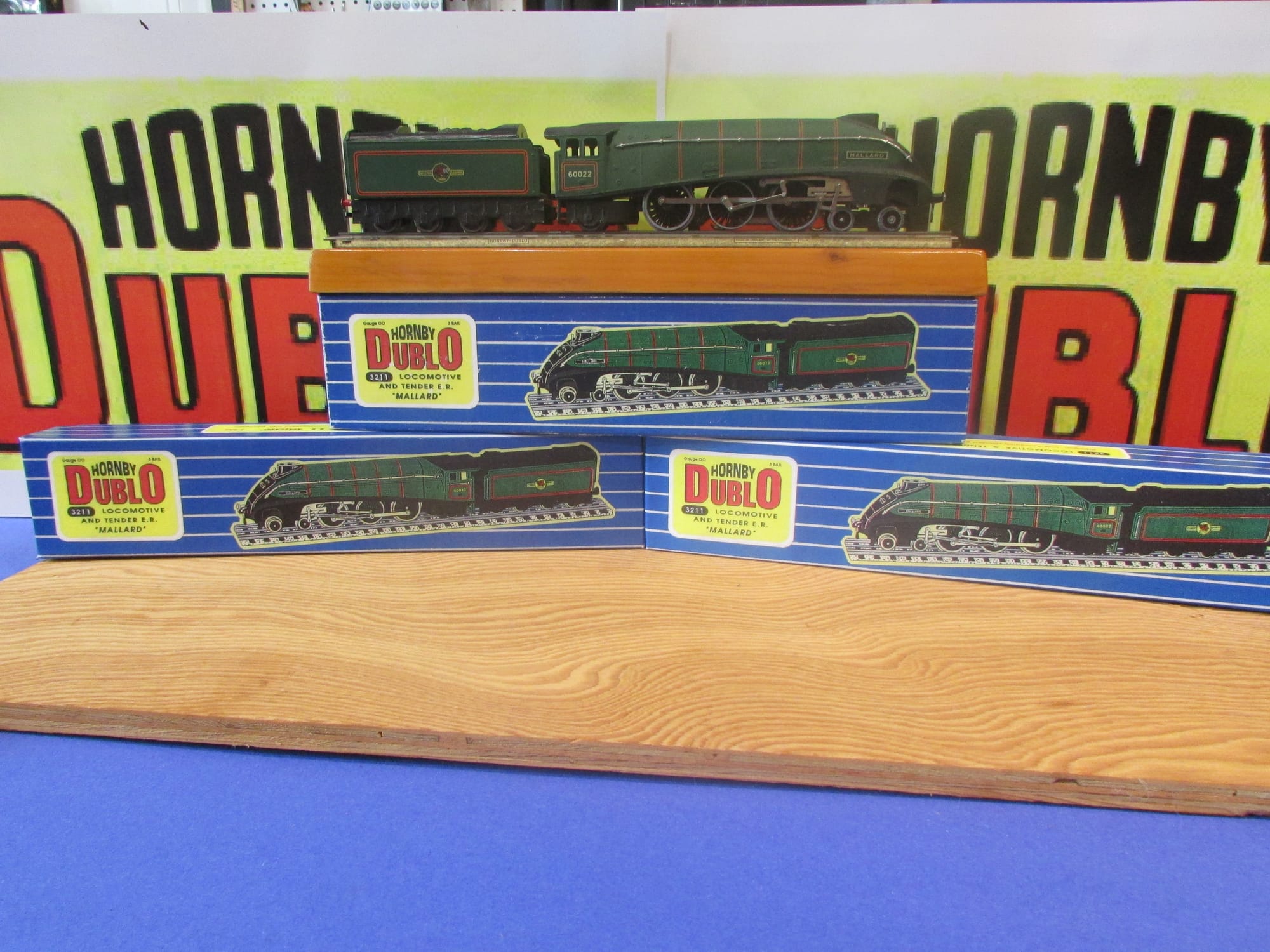 L11 3211 BR 4-6-2 Mallard No.60022