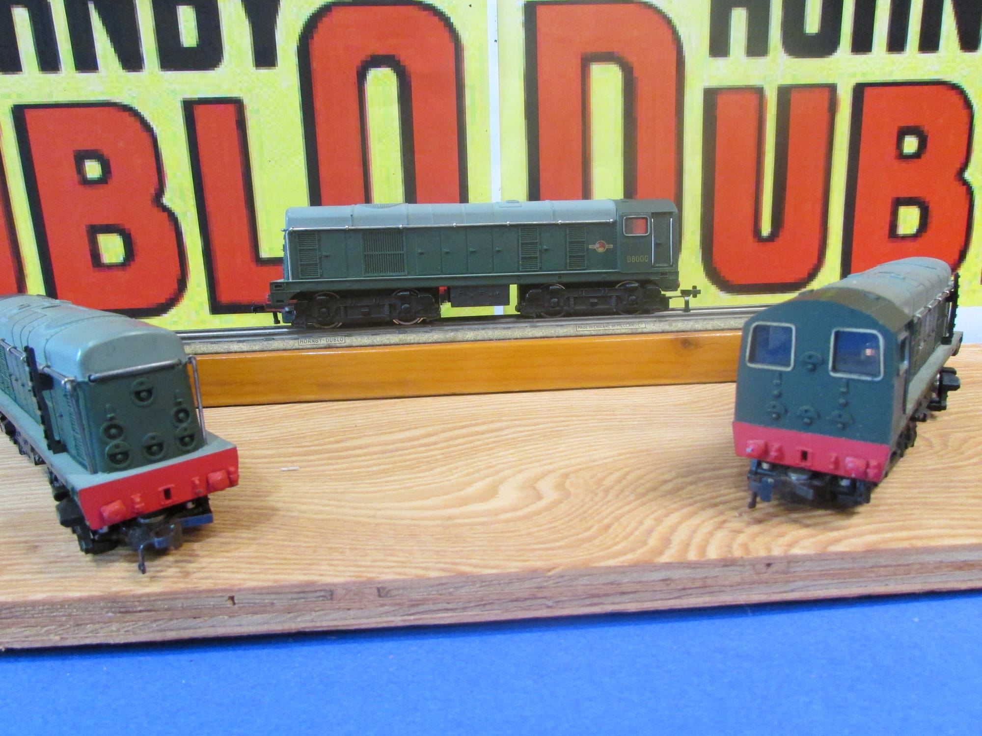 Bufferless L30 BR Bo-Bo Dummy Diesel Loco No.D8000