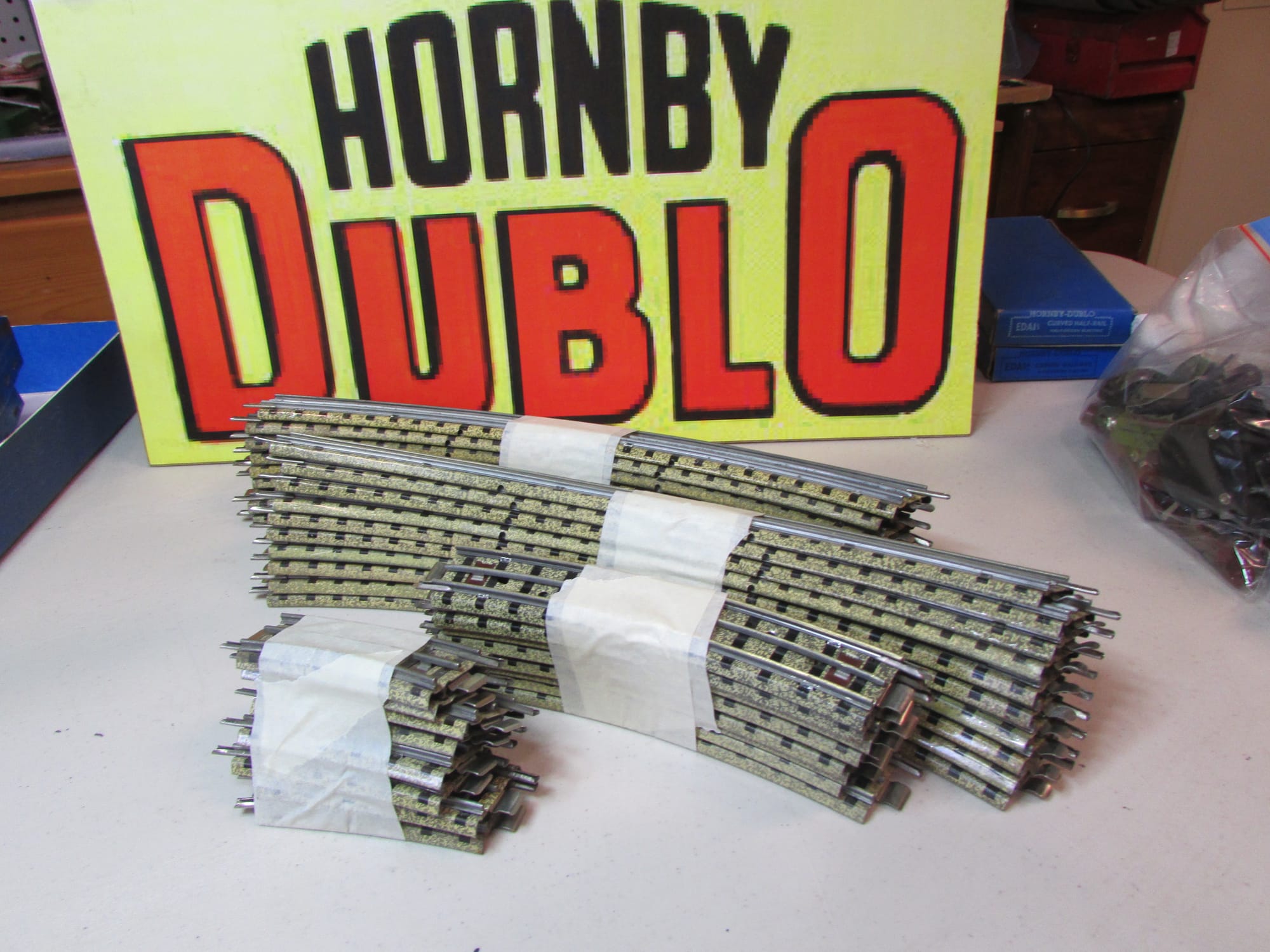Assorted Sizes Curve Rail