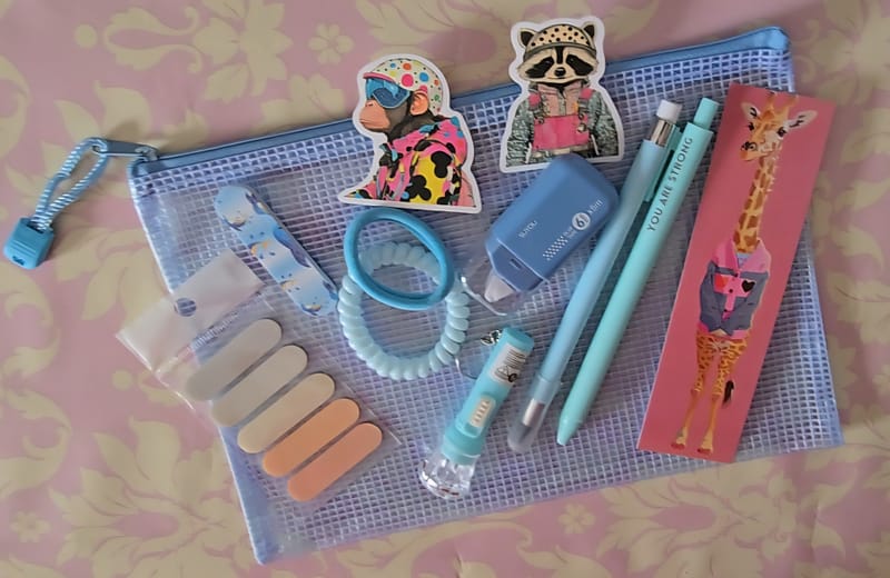 Mini Desk Bundles detail 1