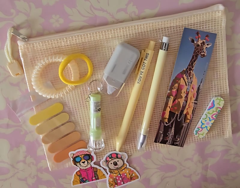 Mini Desk Bundles detail 2