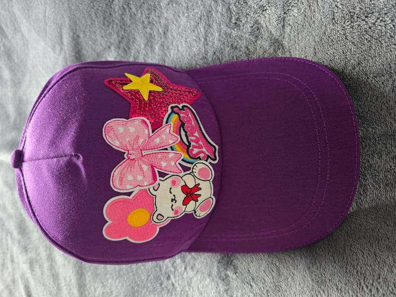 Trucker hats detail 2