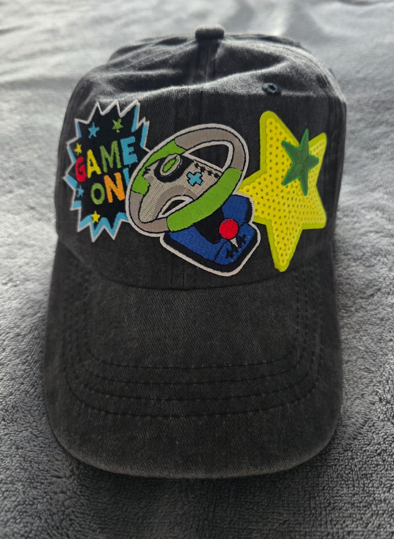 Trucker hats detail 4