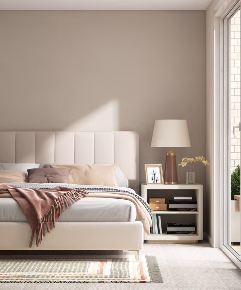 Elegant wall sconce