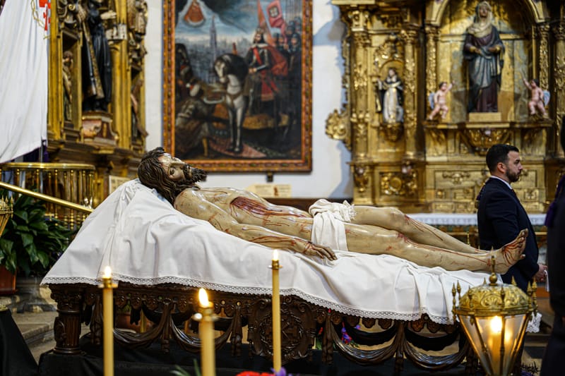 Cristo Yacente