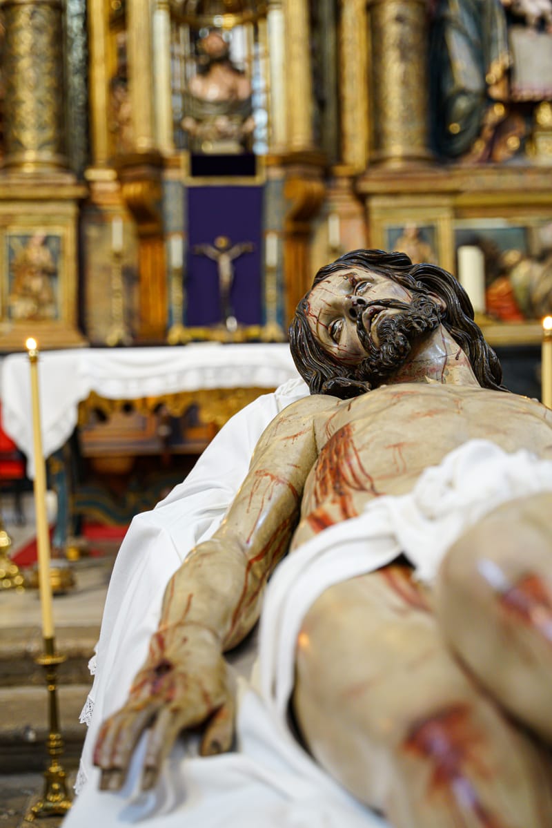 Cristo Yacente