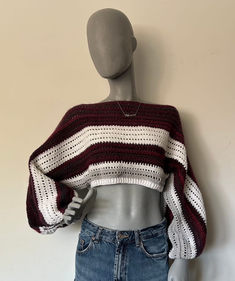 Festive off-shouder crop top