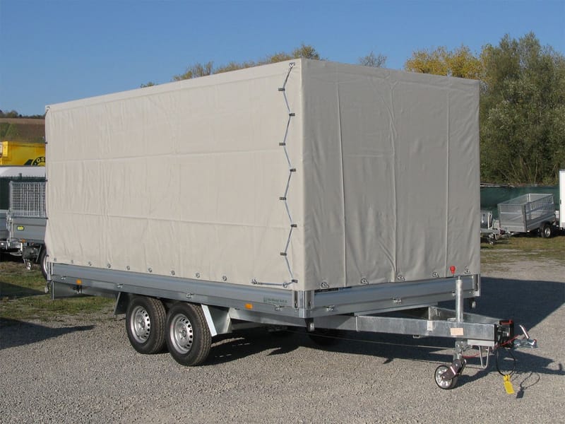 Remolque Plataforma UNSINN WEB 28 H 4220-26-13 con Lona Alta – 2.600 kg – 426 × 204 cm