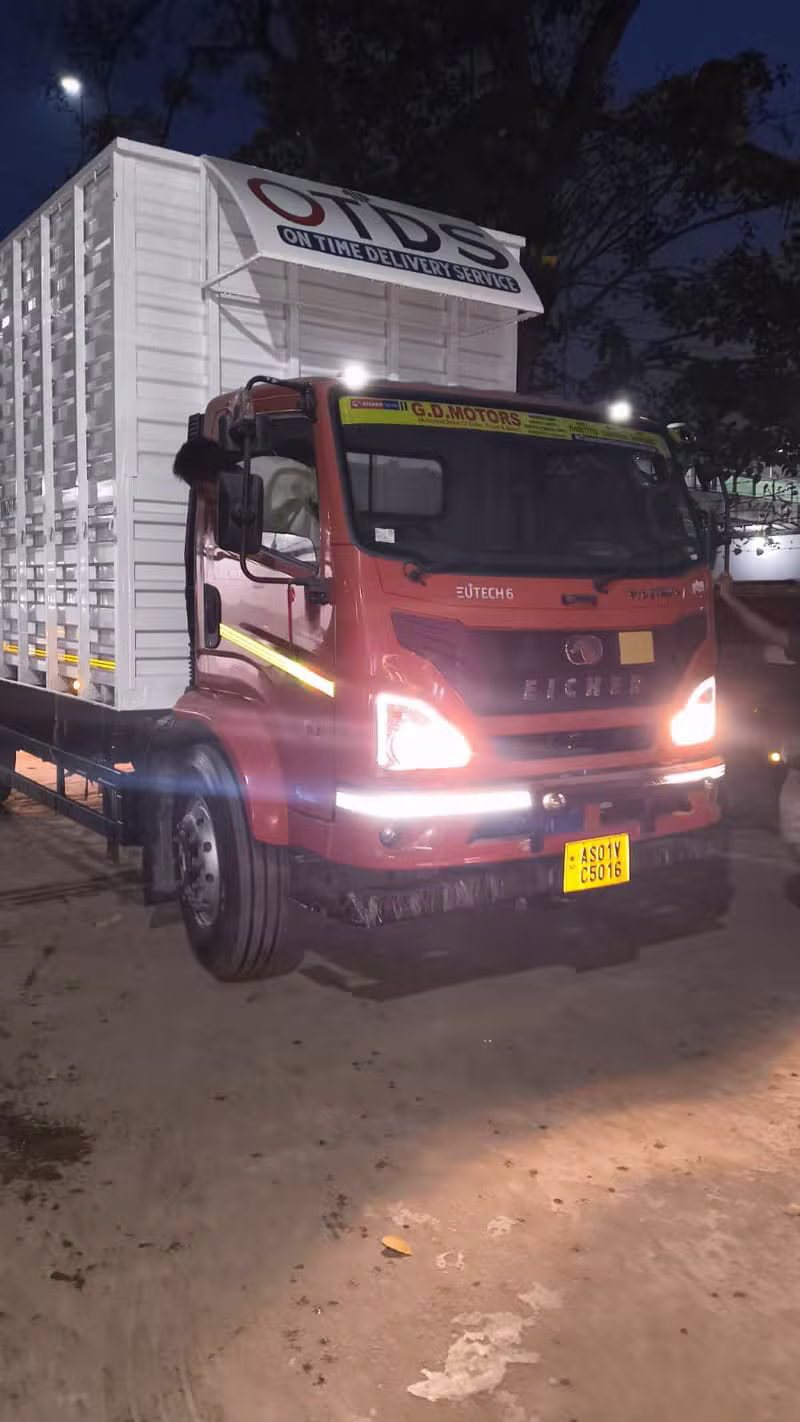 OTDS Eicher delivery truck at night