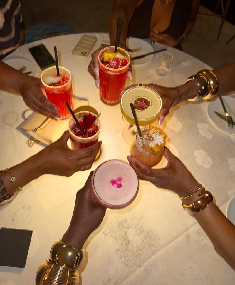 Thursday Night: Unlimited Cocktails at Mirador 🍹✨