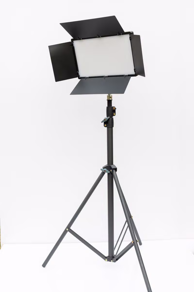 Equipos de fotografía e iluminación en estudio