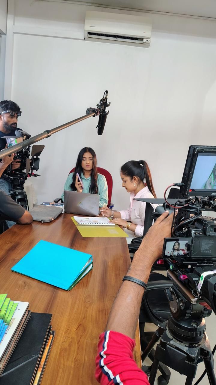 Behind the scenes — Luckysha Perera