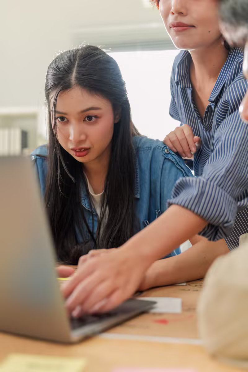 Coaching session in a modern office