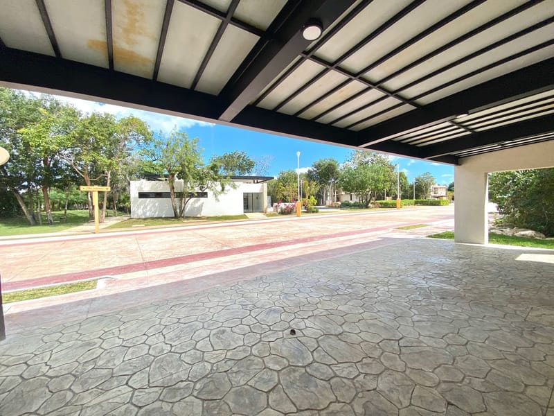 SE RENTA RESIDENCIA DE LUJO EN LAGOS DEL SOL