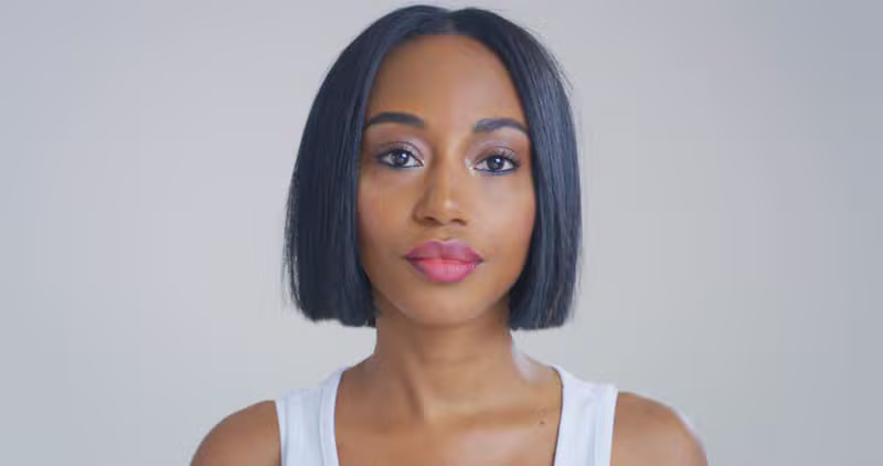 Bob Chic Short Lace Wig — view 2