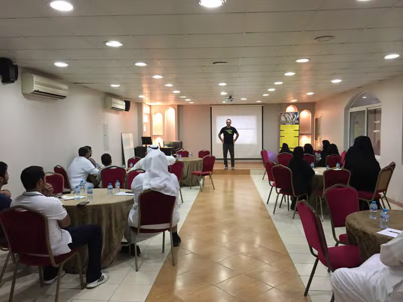 ندوات وفعاليات