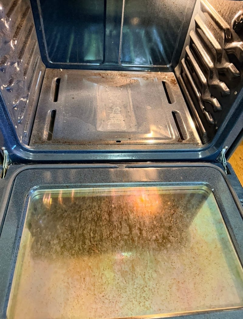 Before cleaning: Oven Cleaning