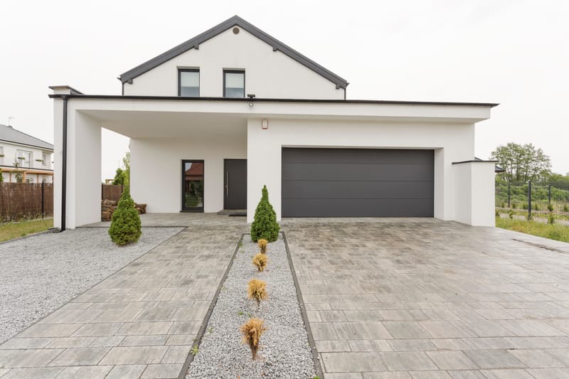 Maintaining Driveways, Patios and Exterior Surfaces in the Algarve