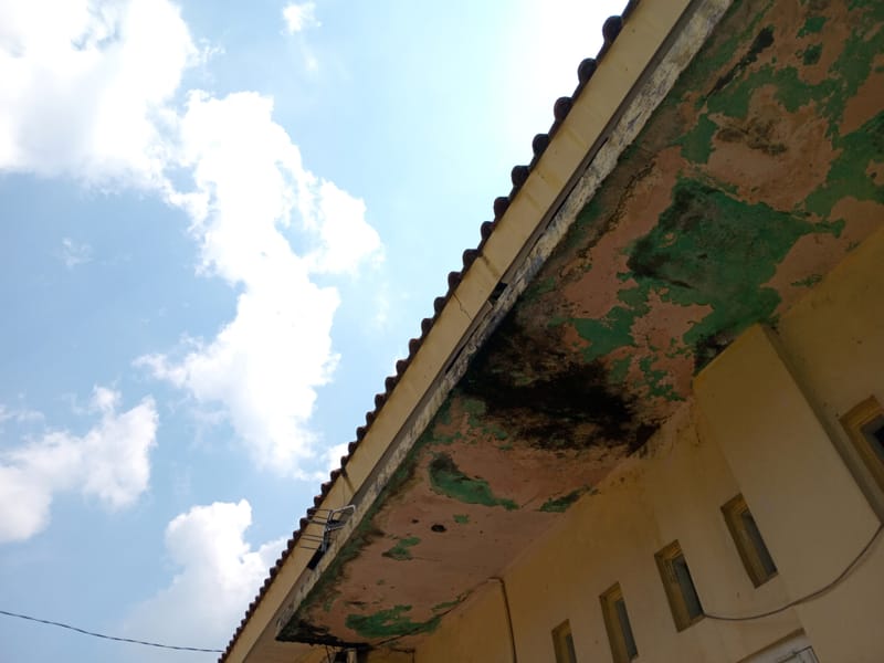 Common Exterior Maintenance Problems in Algarve Properties