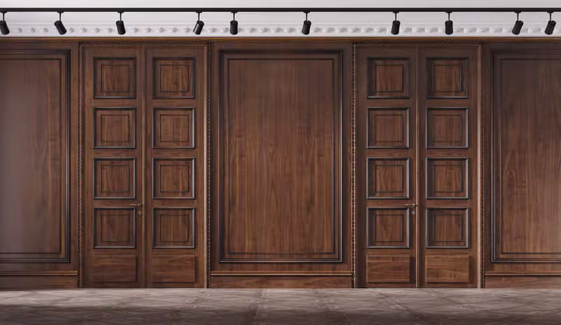 أبواب داخلية وخارجية من تنفيذ رويال بيلدينج