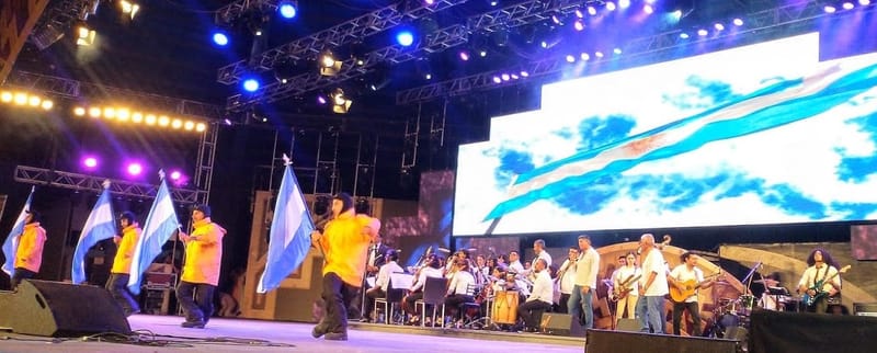 Representando a la Antártida en el Festival de Cosquín