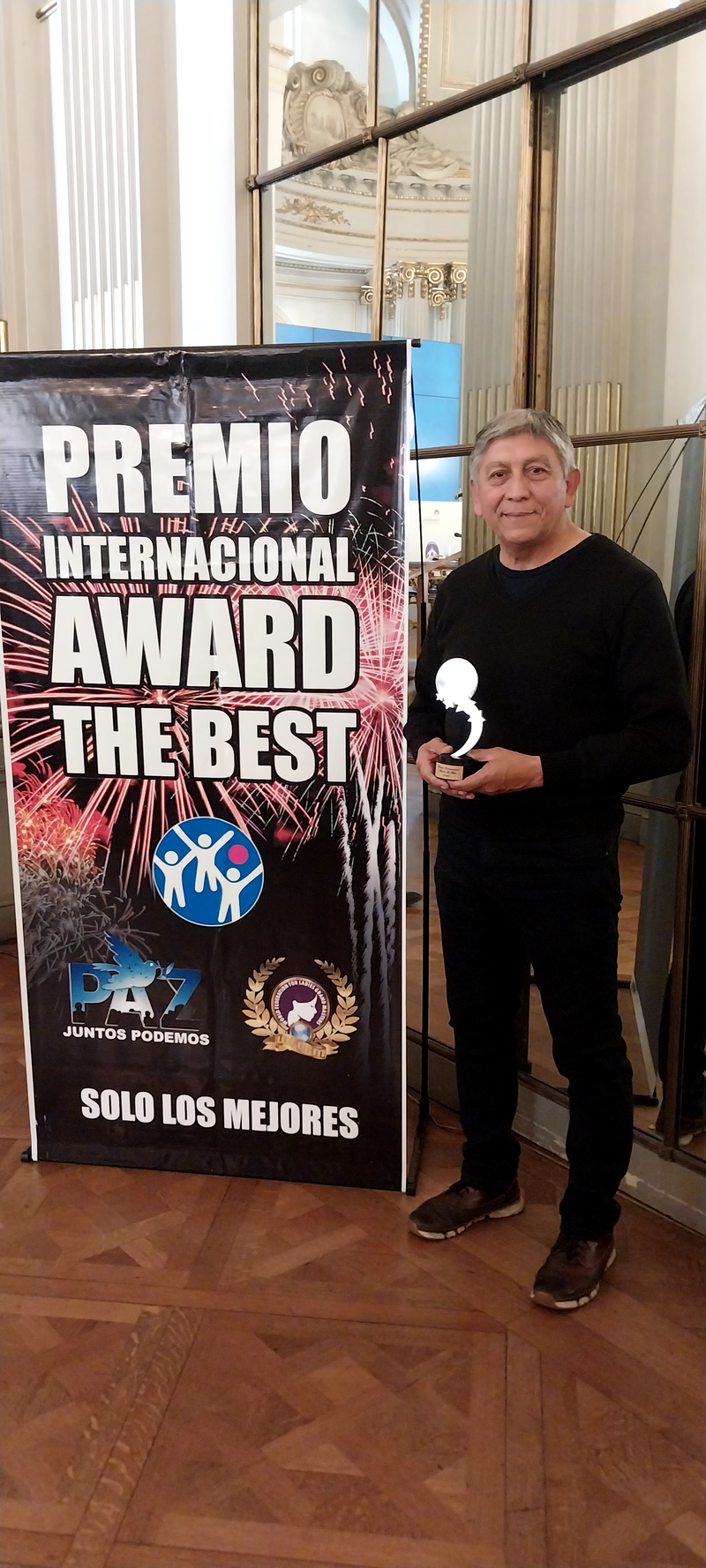 Recibiendo Premio Award the Best 2024 - Legislatura de CABA