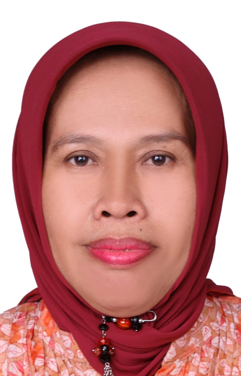 Foto Hj. Komariah, Pembimbing Ibadah & Pendamping Jamaah Wanita PT. Ar-Rahmah Wisata